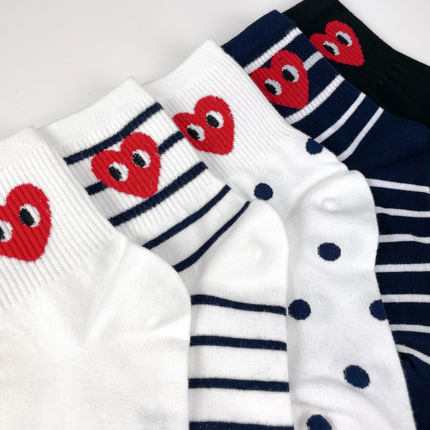Women's Crew Falling In Love Socks