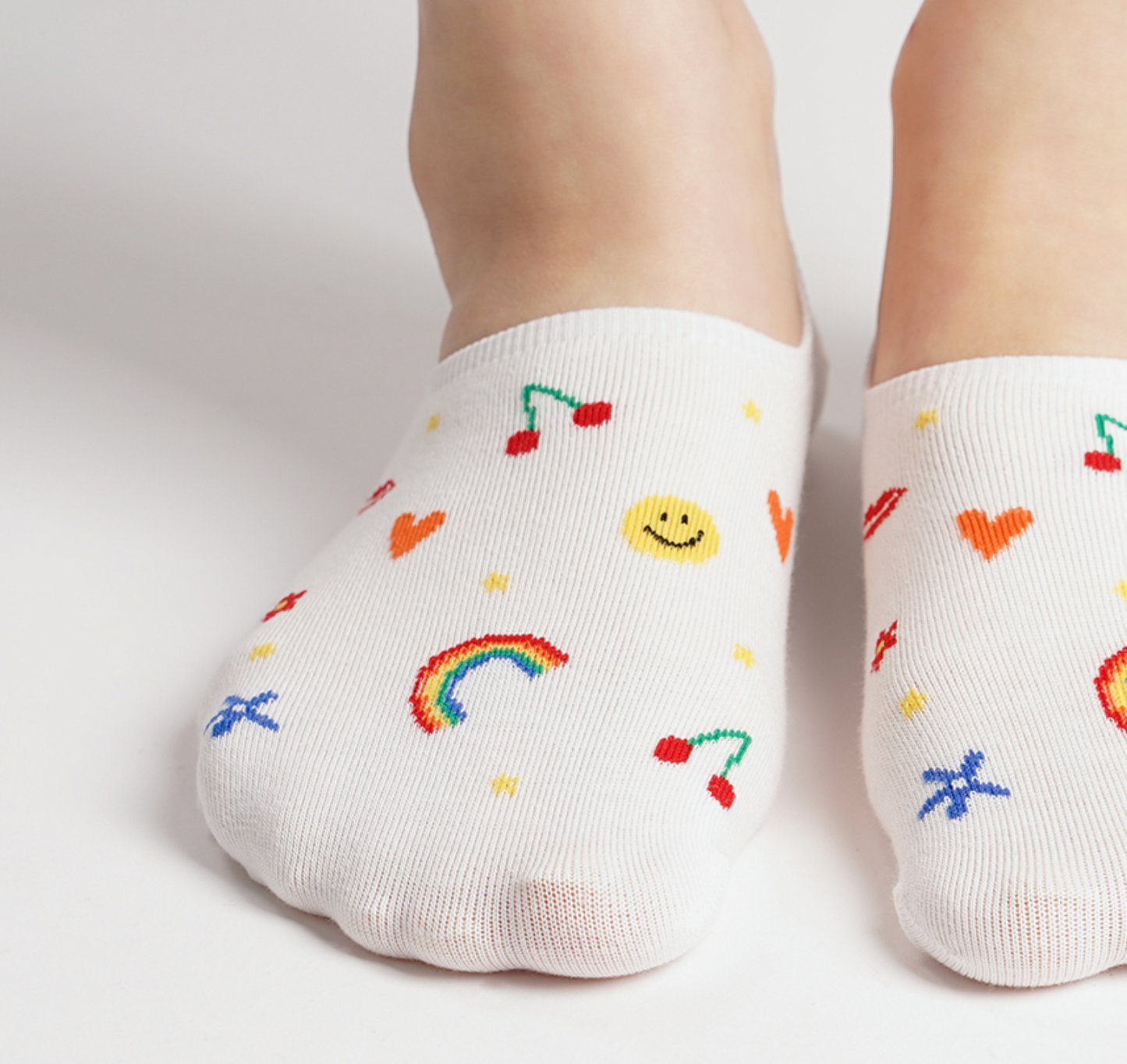 Women's No Show Rainbow Day Socks