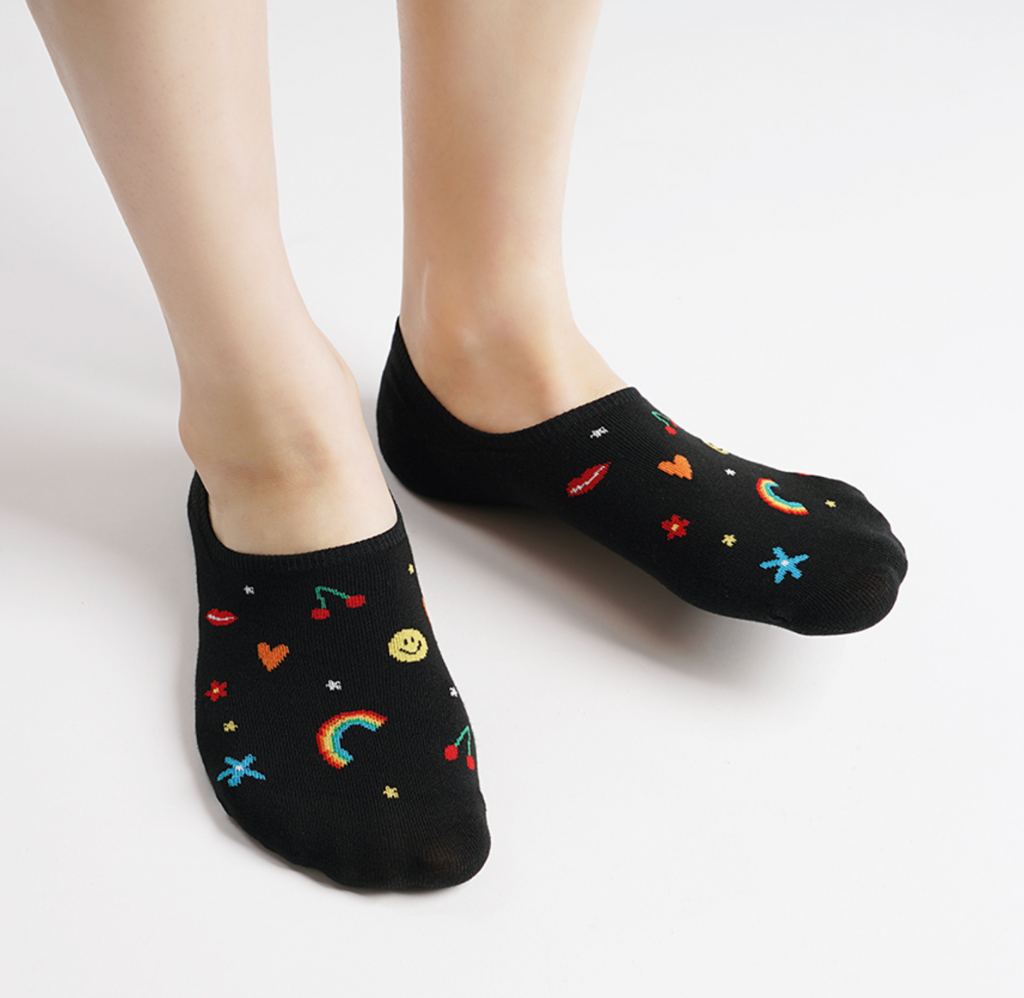 Women's No Show Rainbow Day Socks