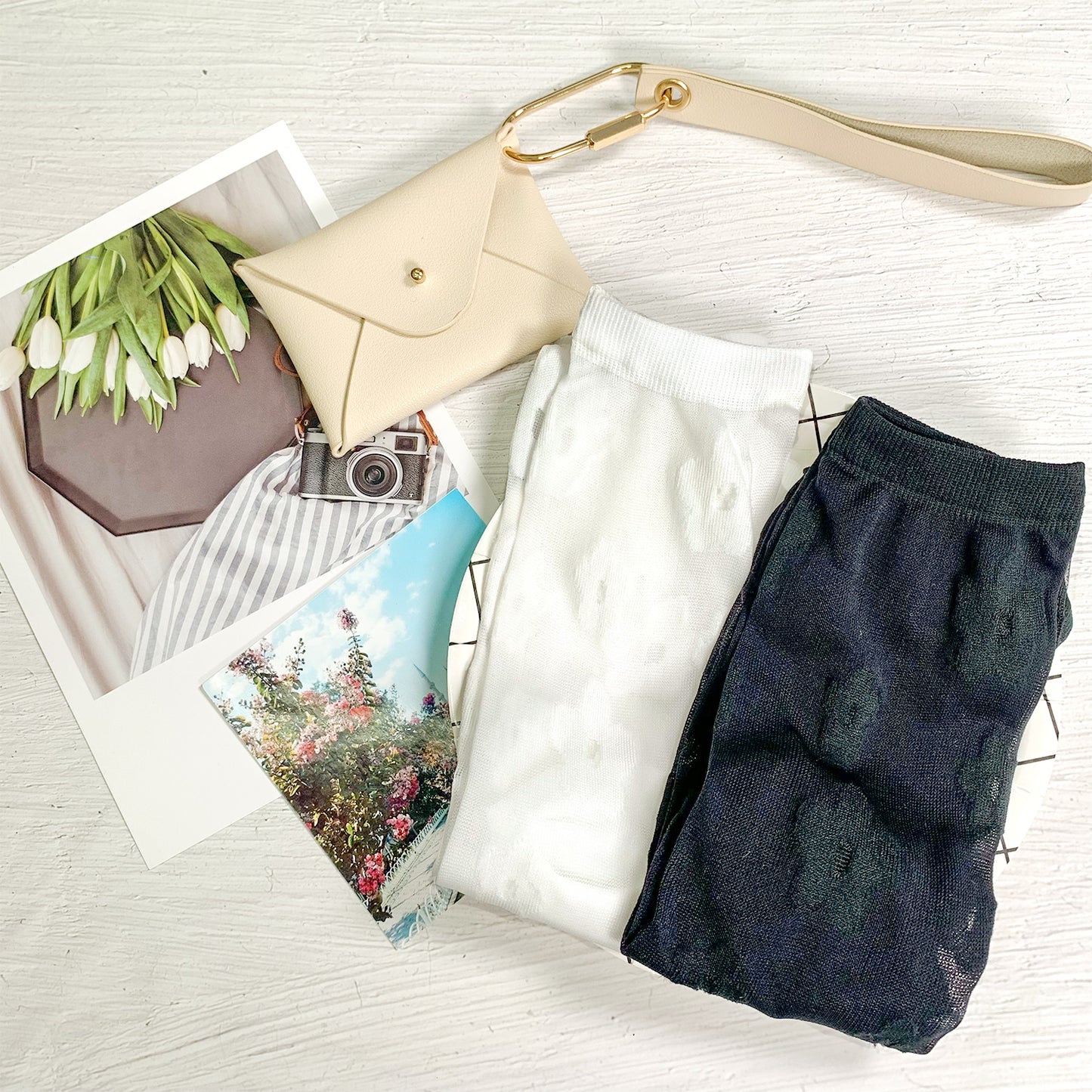 Women's Crew See-Through Simple Flower Socks