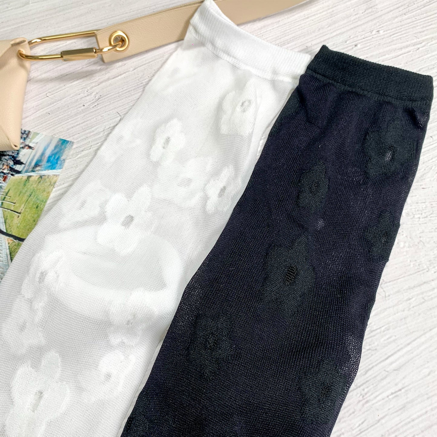 Women's Crew See-Through Simple Flower Socks