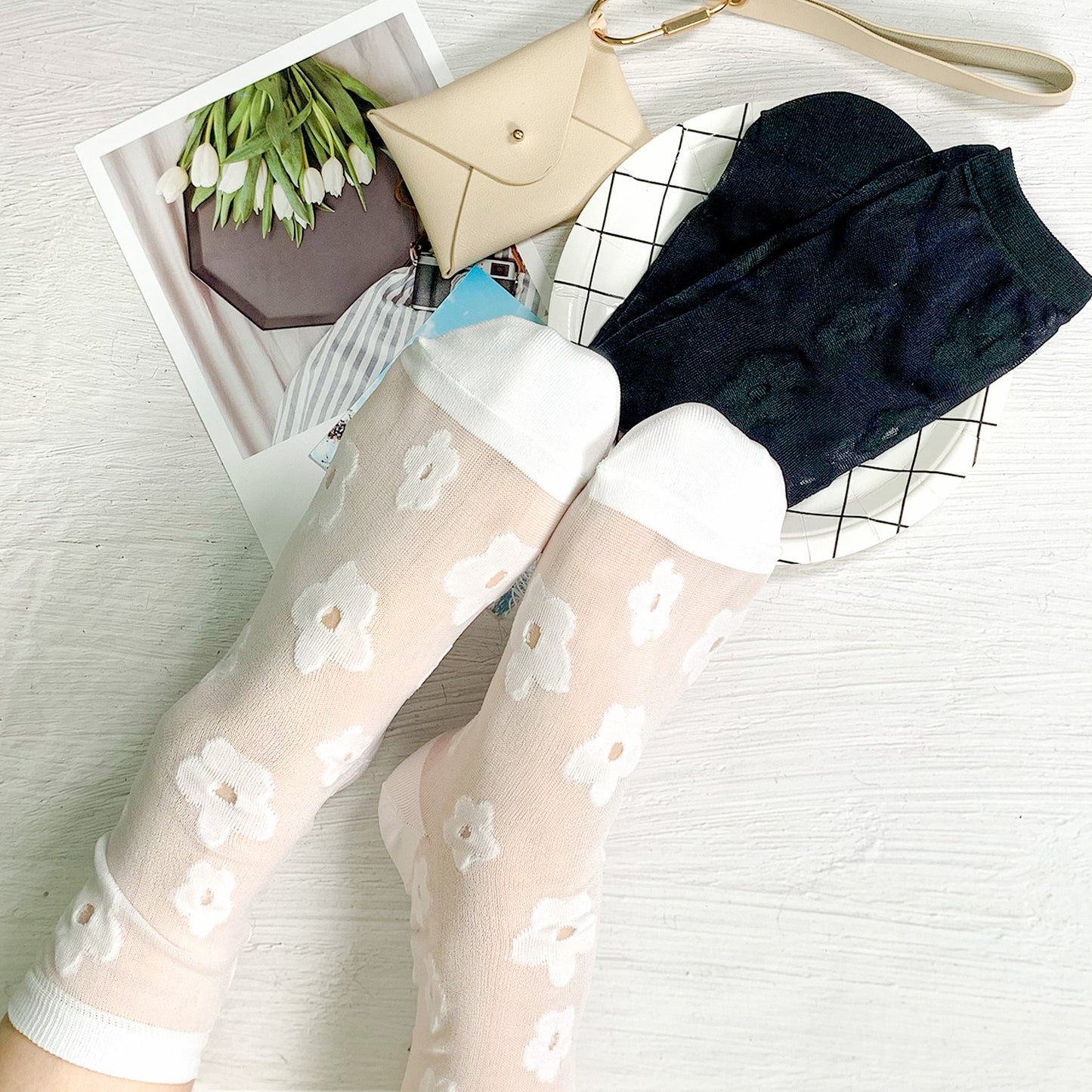 Women's Crew See-Through Simple Flower Socks