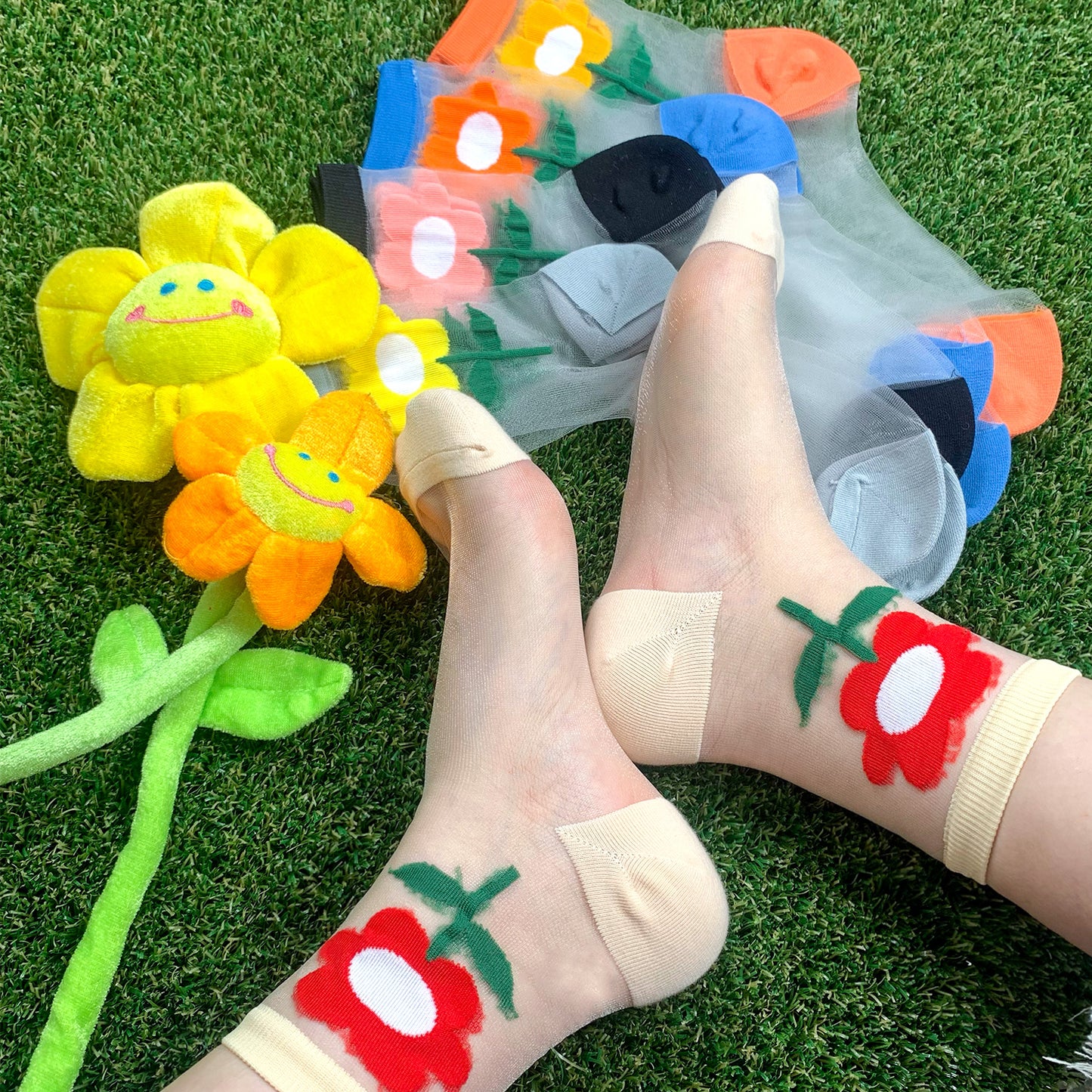 Women's Crew See-Through Big Flower Socks