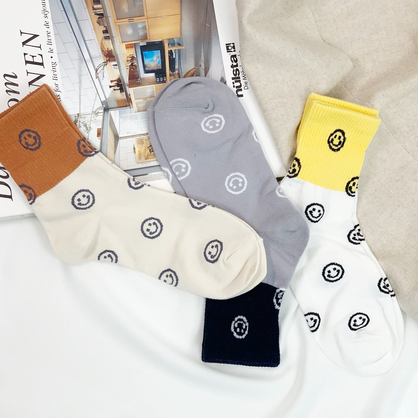 Women's Crew Two-tone Smile Socks