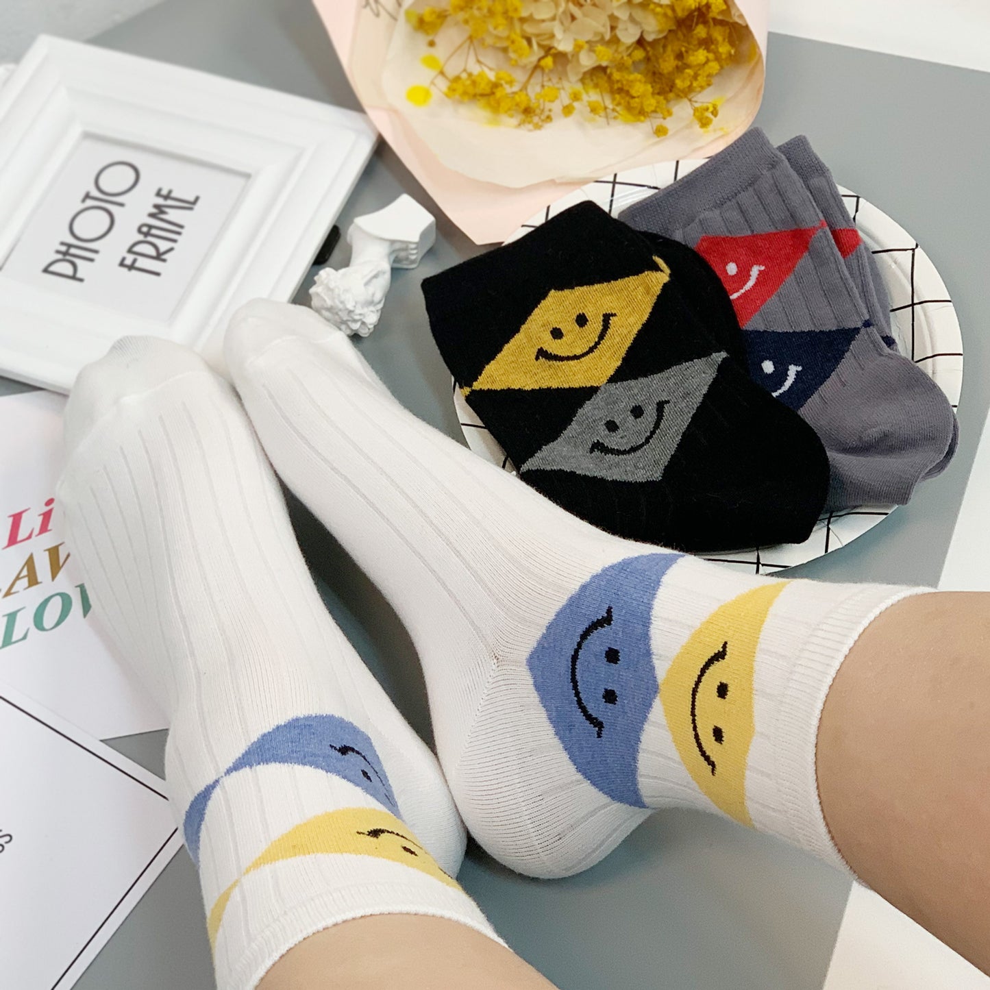 Women's Crew Argyle Smile Socks