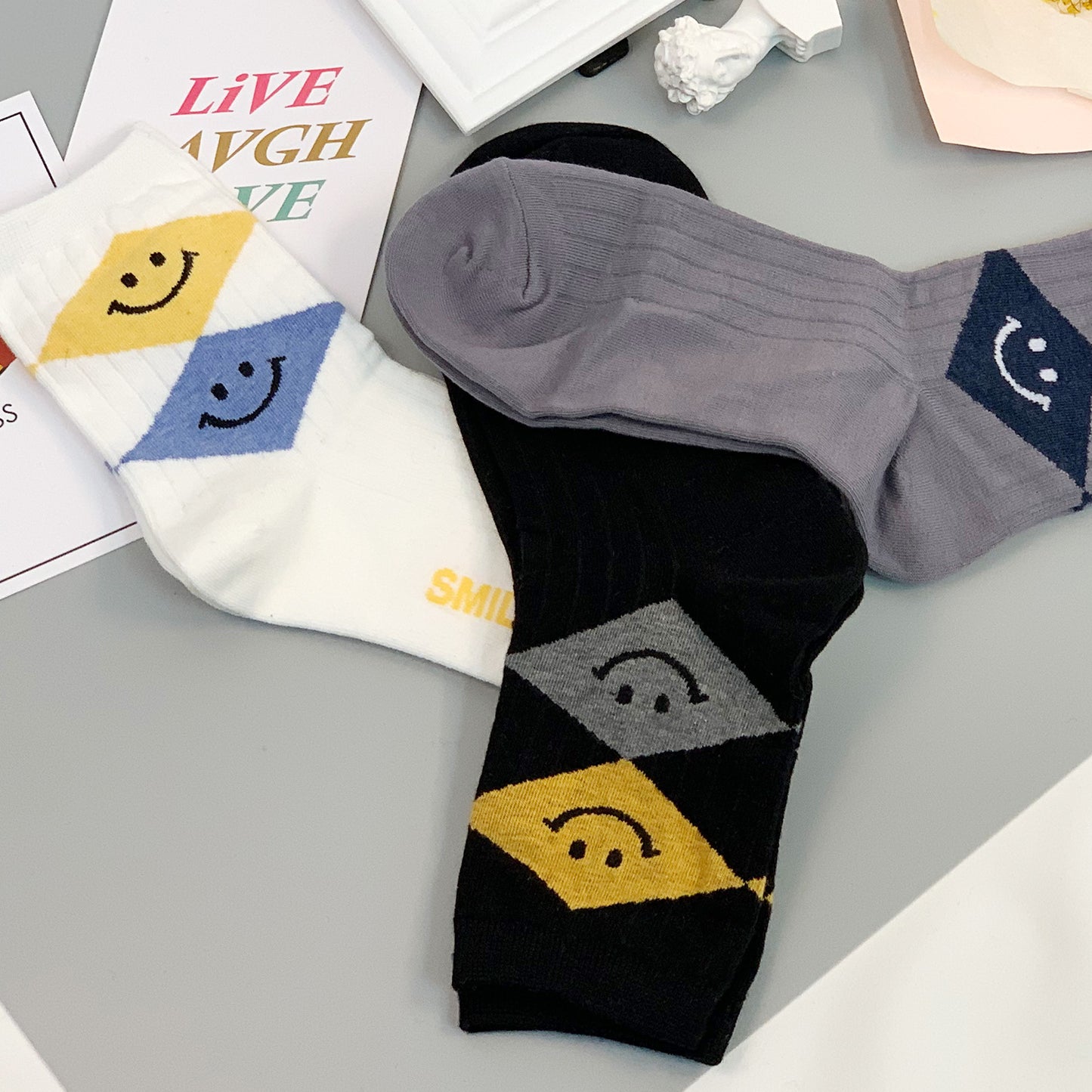 Women's Crew Argyle Smile Socks