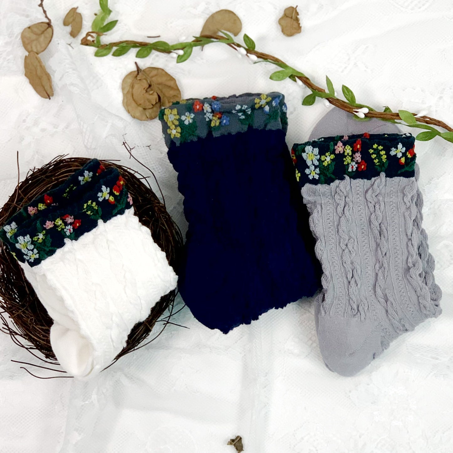 Women's Crew Mesh Snow Flower Socks