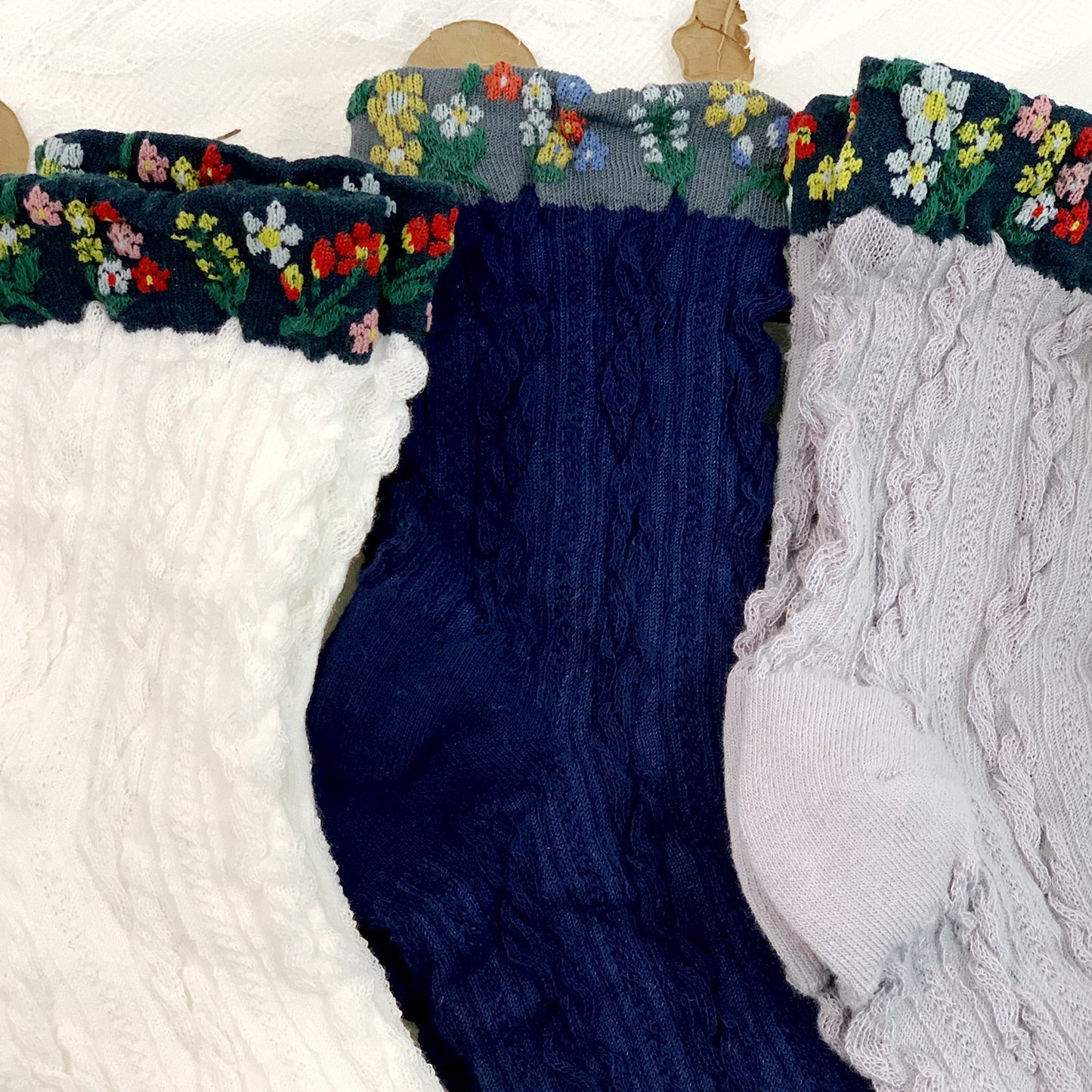 Women's Crew Mesh Snow Flower Socks