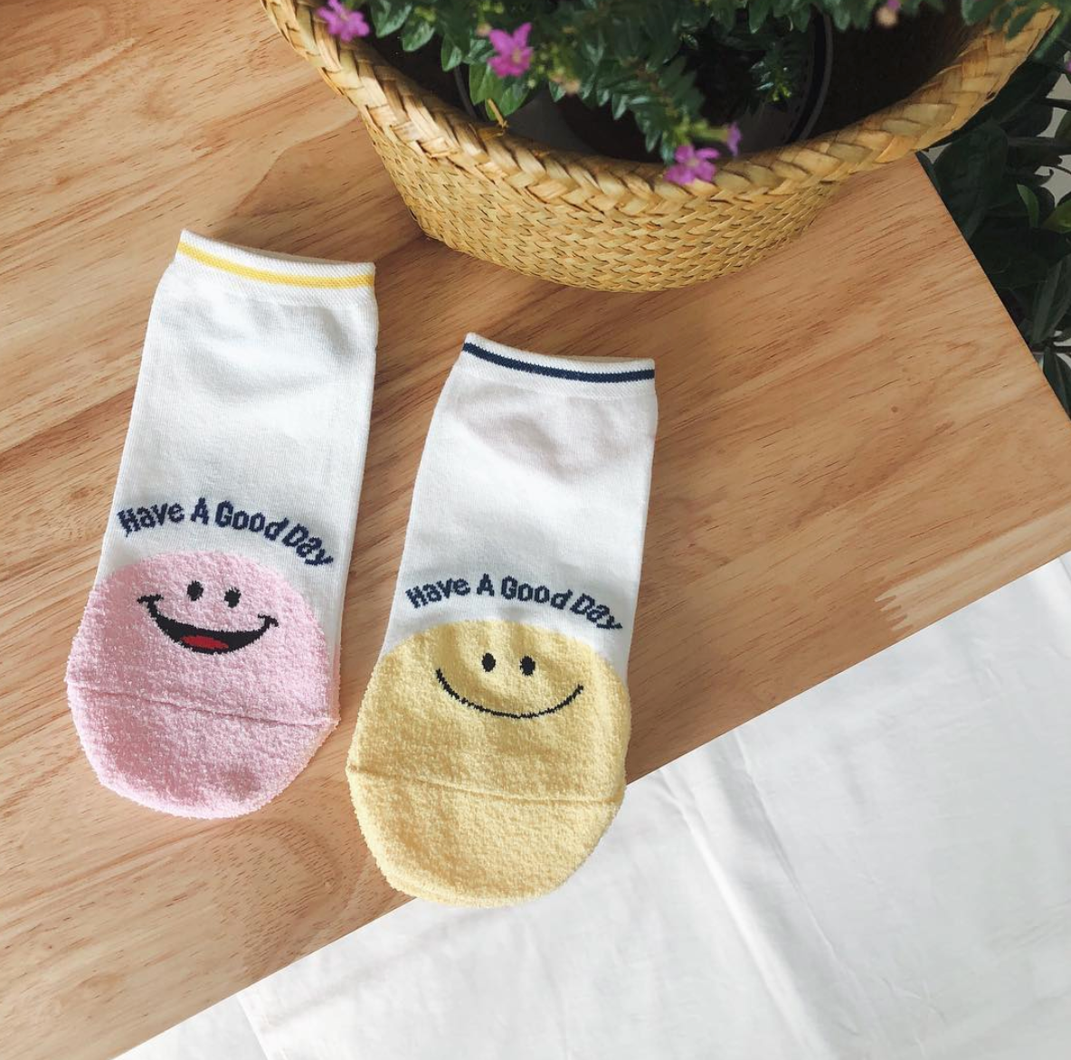 Women's Ankle Smile Socks