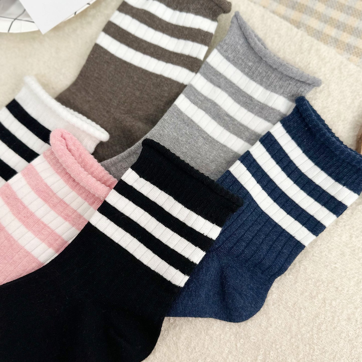 Women's Crew Rolling AA Socks