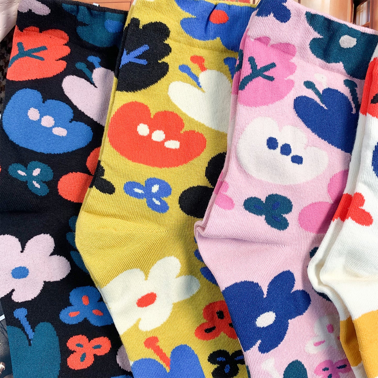 Women's Crew Flower Fleur Socks