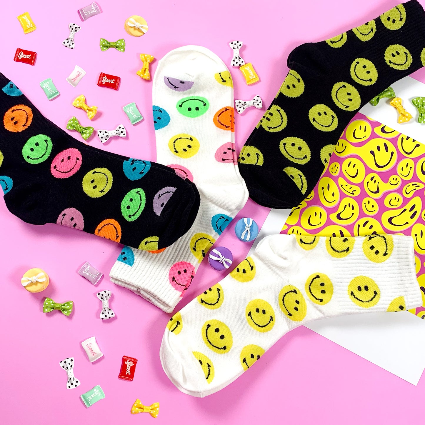 Women's Crew Smile Pattern Socks