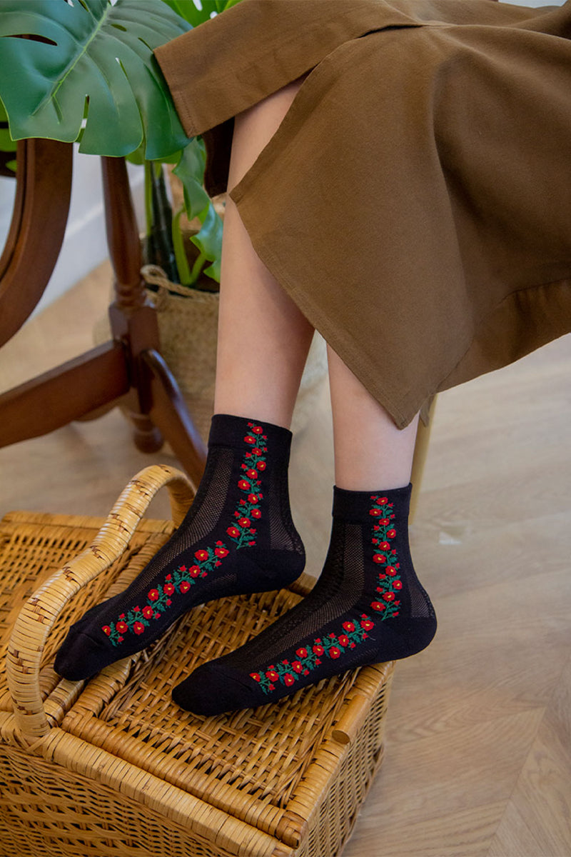 Women's Crew See-Through Flower Twist Line Socks