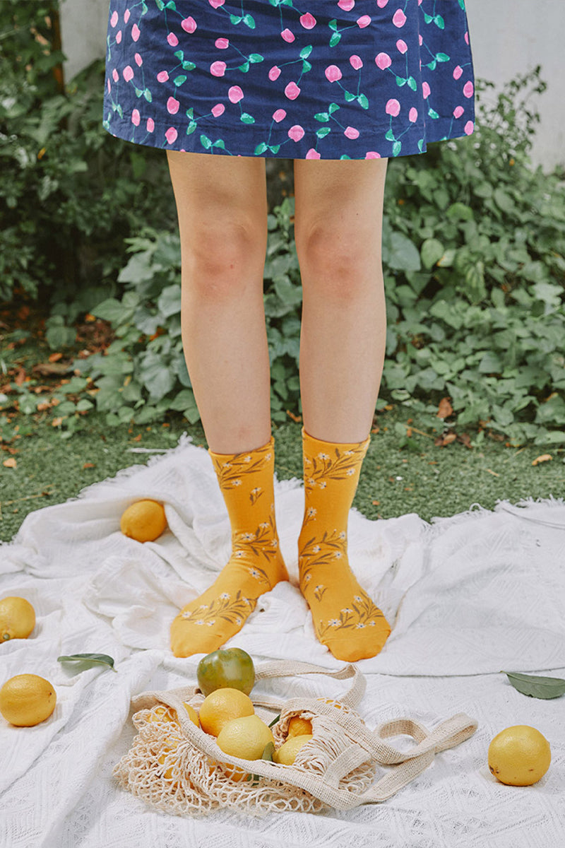 Women's Crew Twist Flower Socks
