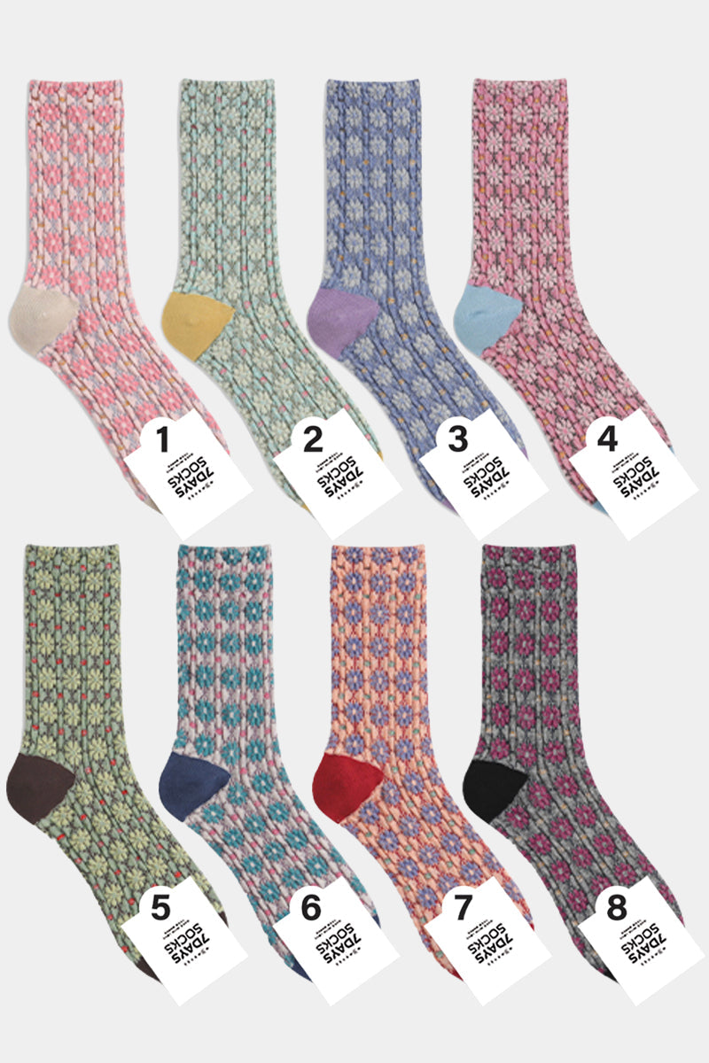 Women's Crew Embo Flower Socks