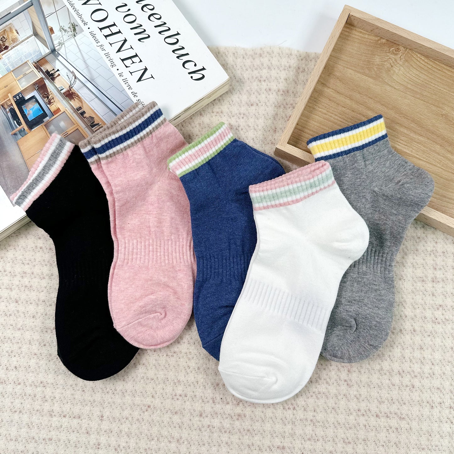 Women's Ankle Cream Board Socks