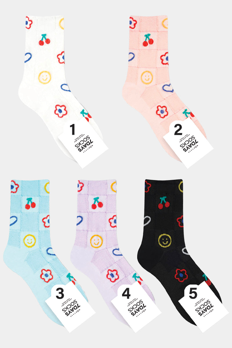 Women's Crew Embossed Check Pattern Socks