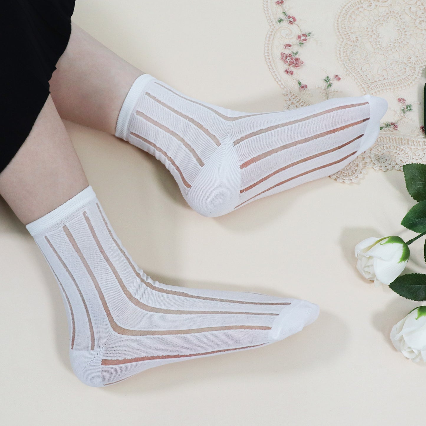 Women's Crew Semi Sheer Line Socks