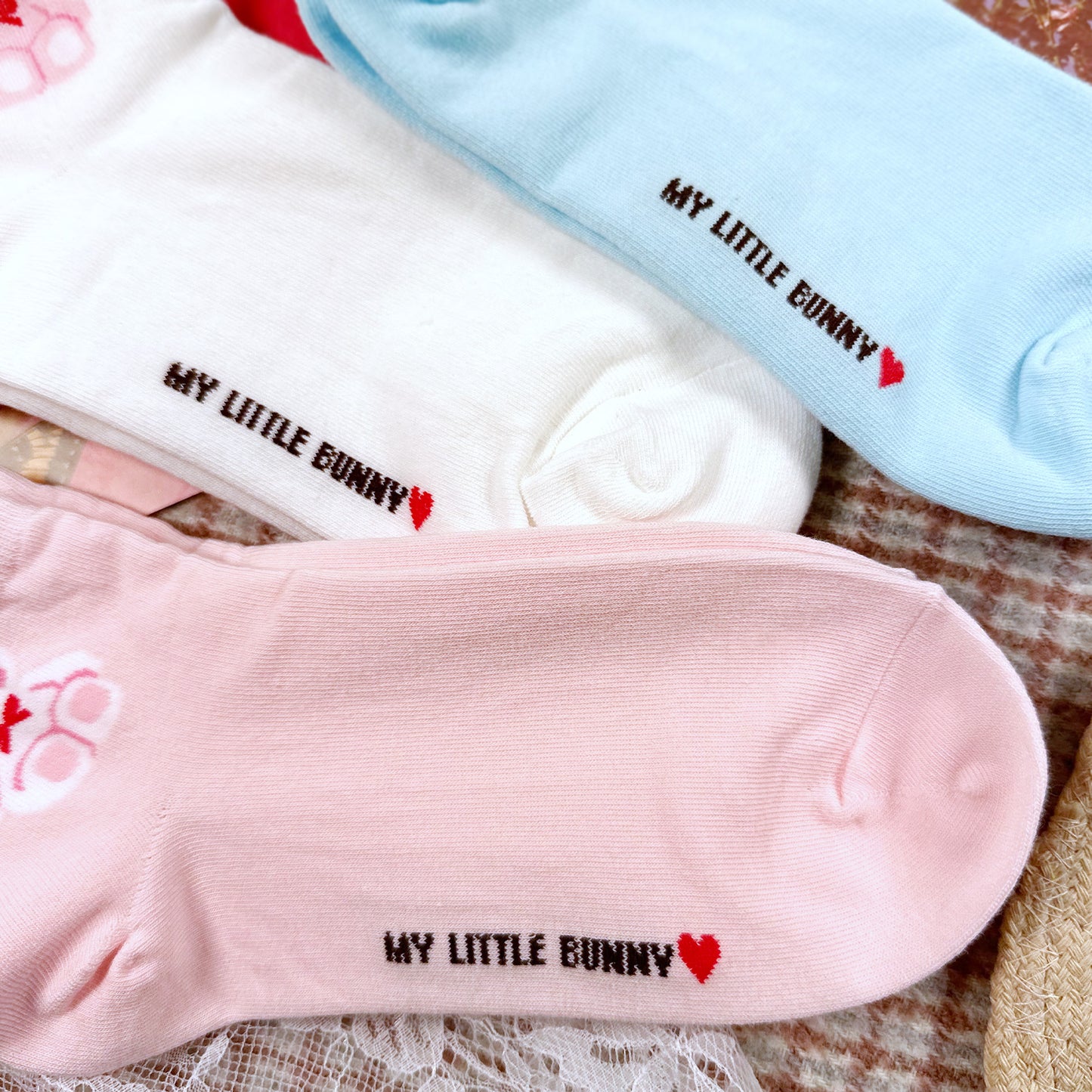 Women's Crew Little Bunny Middle Socks