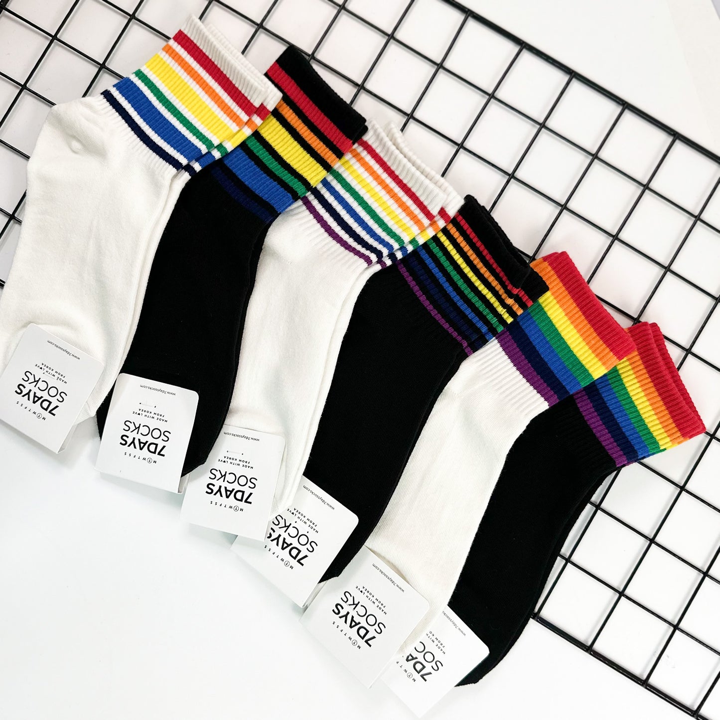 Women's Crew Rainbow Socks