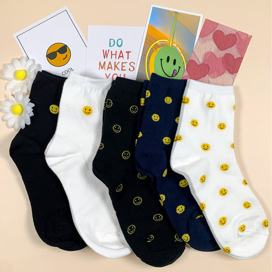 Women's Crew Smile Pattern Socks