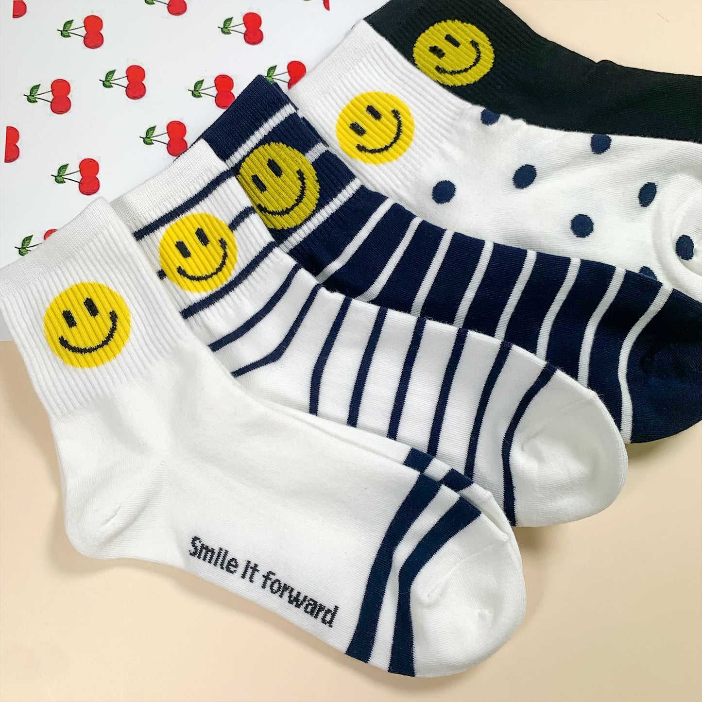 Women's Crew Happy Smile Socks
