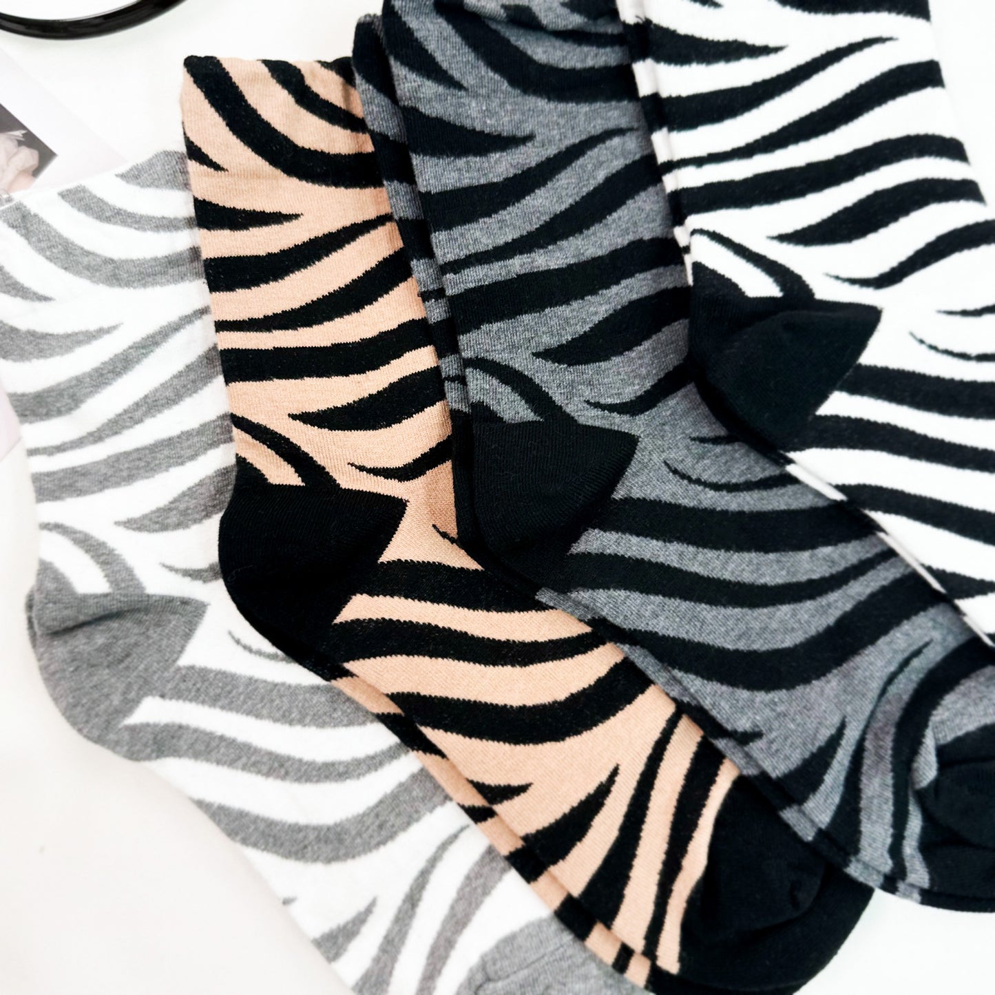 Women's Crew Zebra Pattern Socks