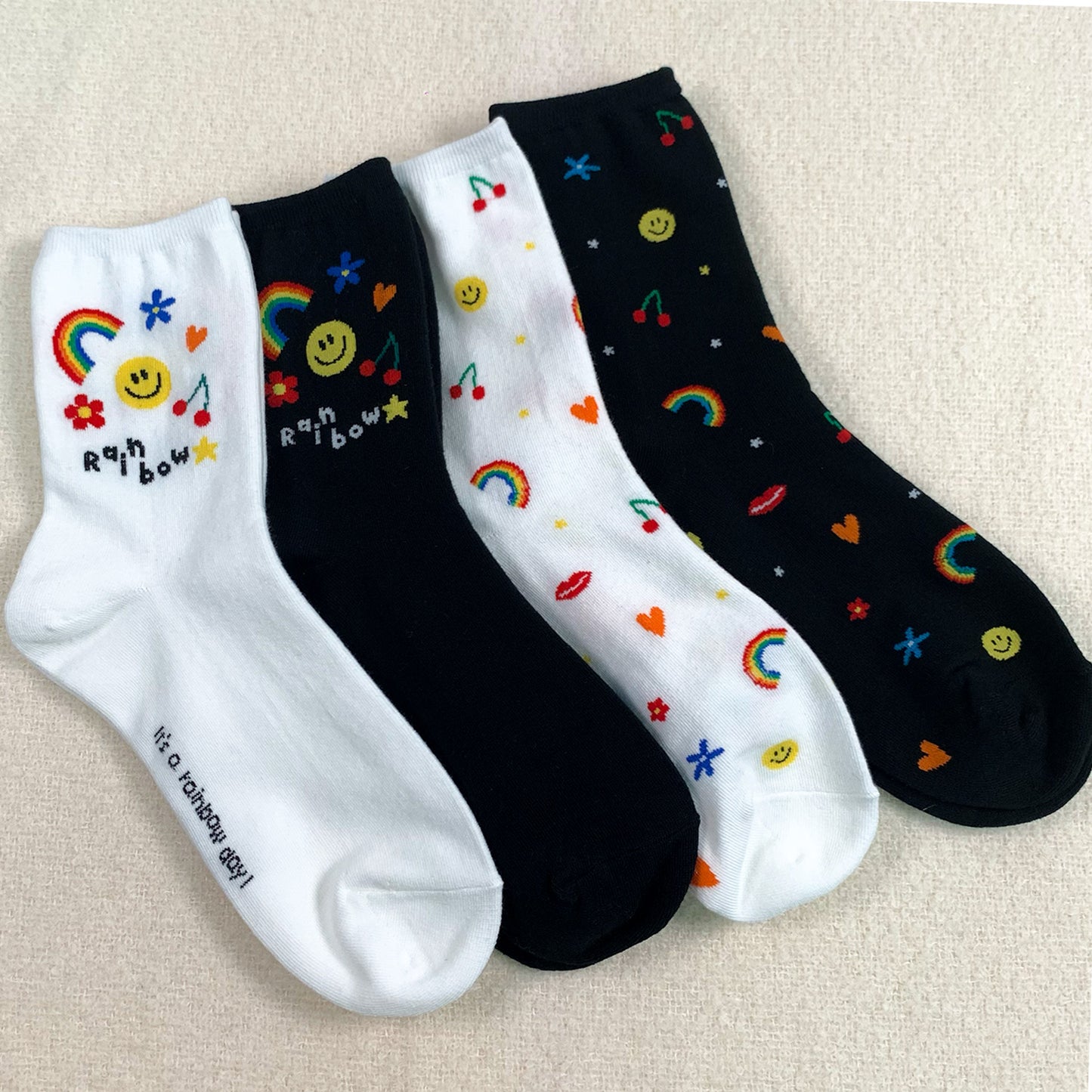 Women's Crew Rainbow Smile Day Socks