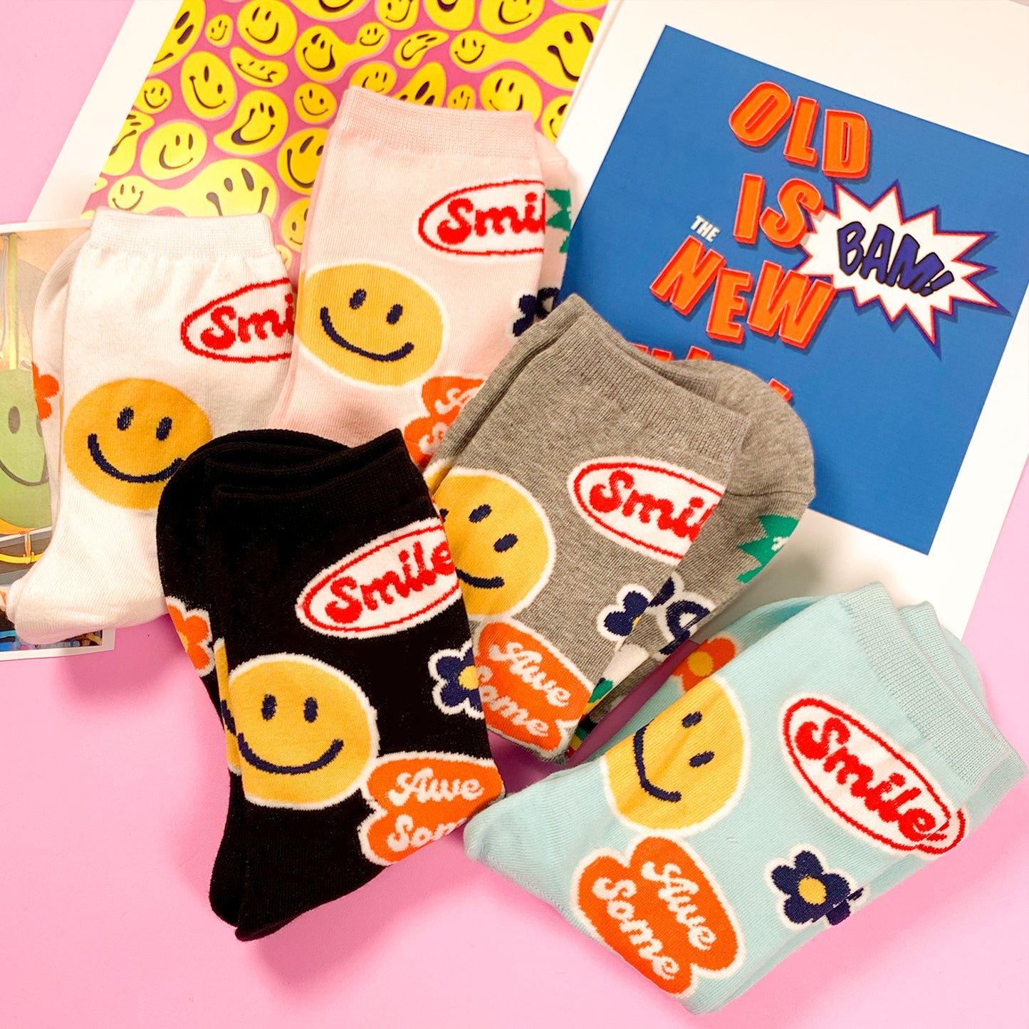 Women's Crew Smile Sticker Socks