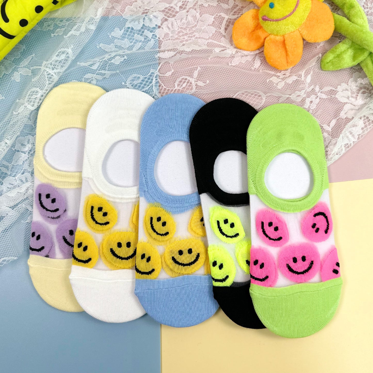 Women's No Show See-Through Popping Smile Socks