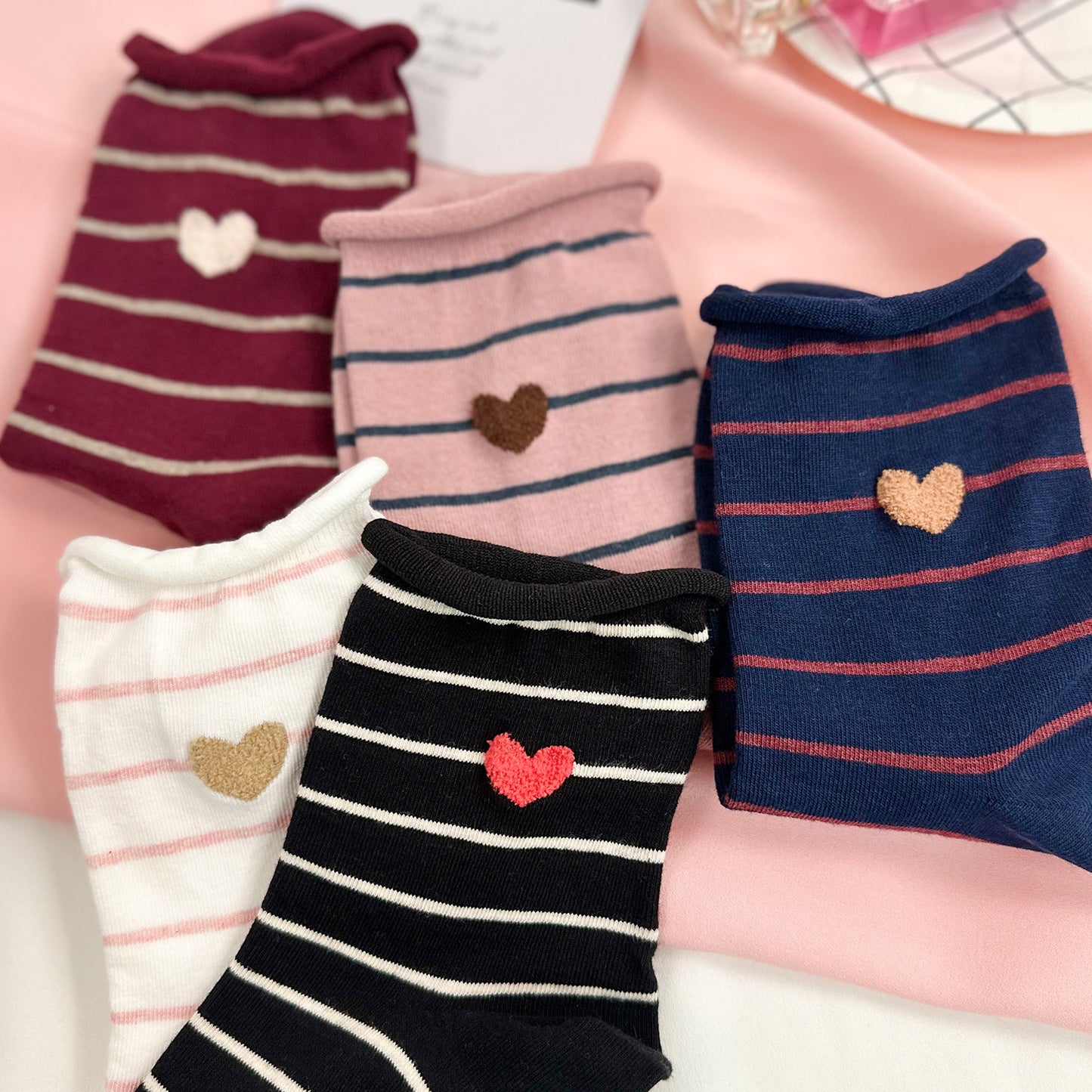 Women's Crew Rolling Heart Socks