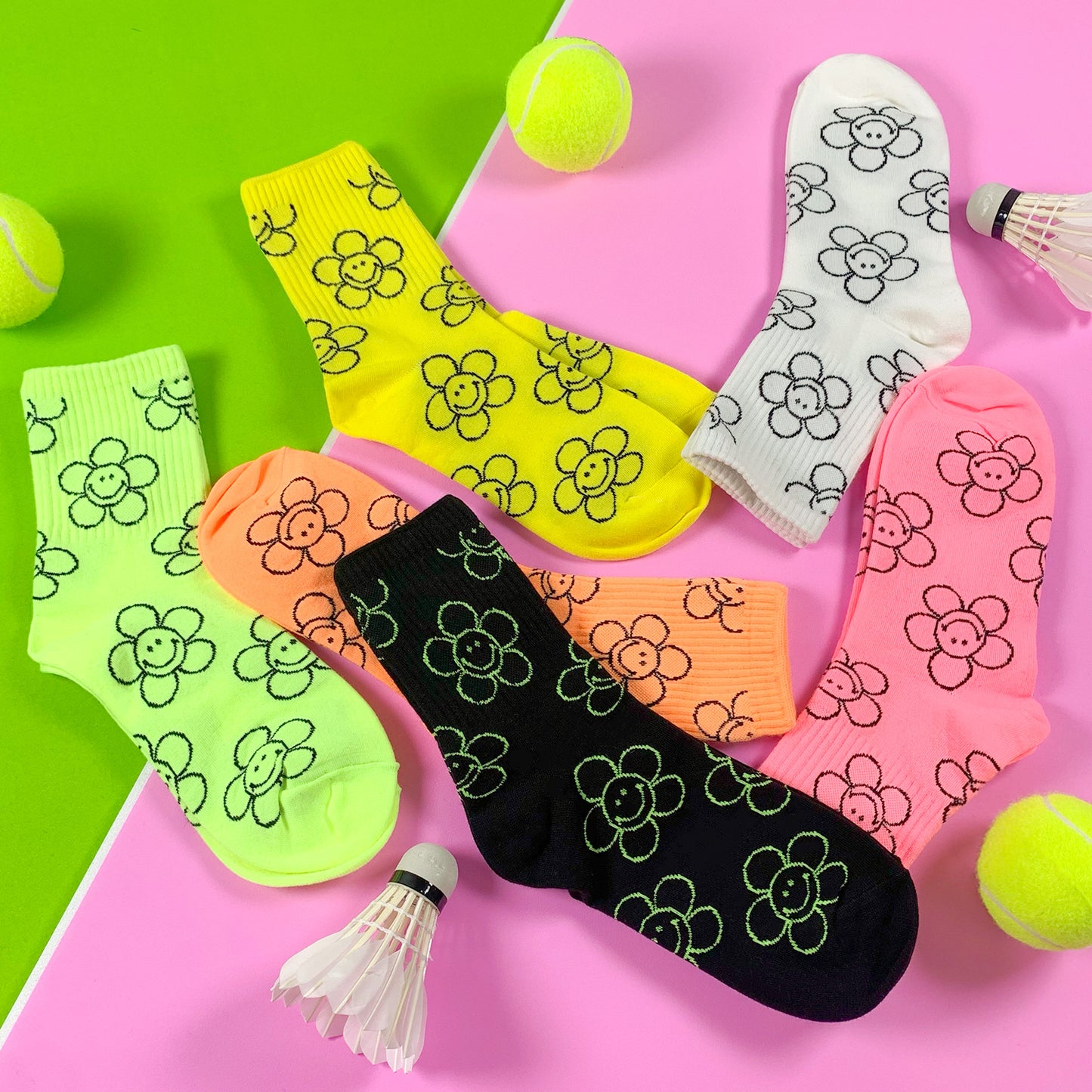 Women's Crew Line Smile Flower Socks