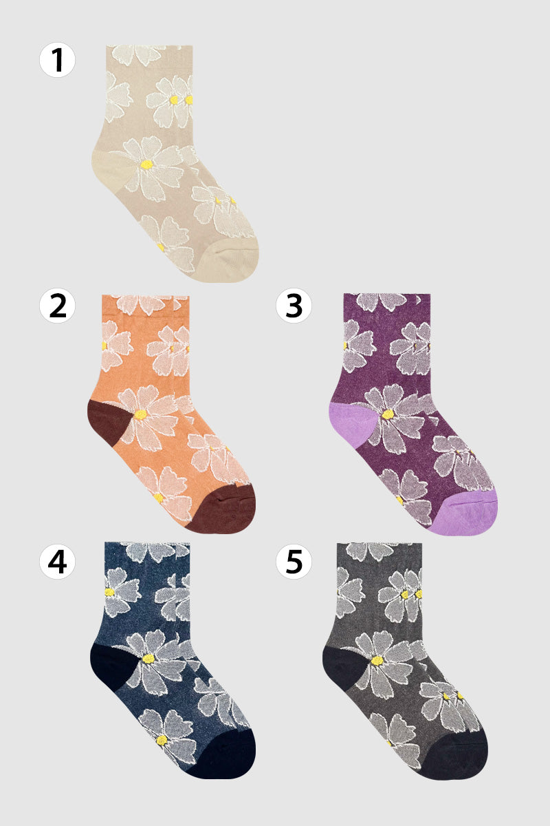 Women's Crew Daisy Embroidery Flower Socks