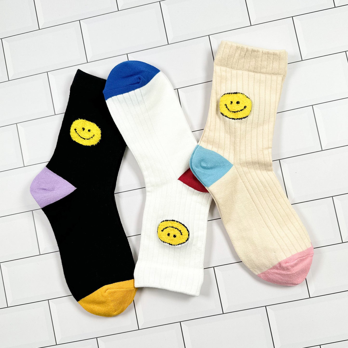 Women's Crew Color Smile Day Socks