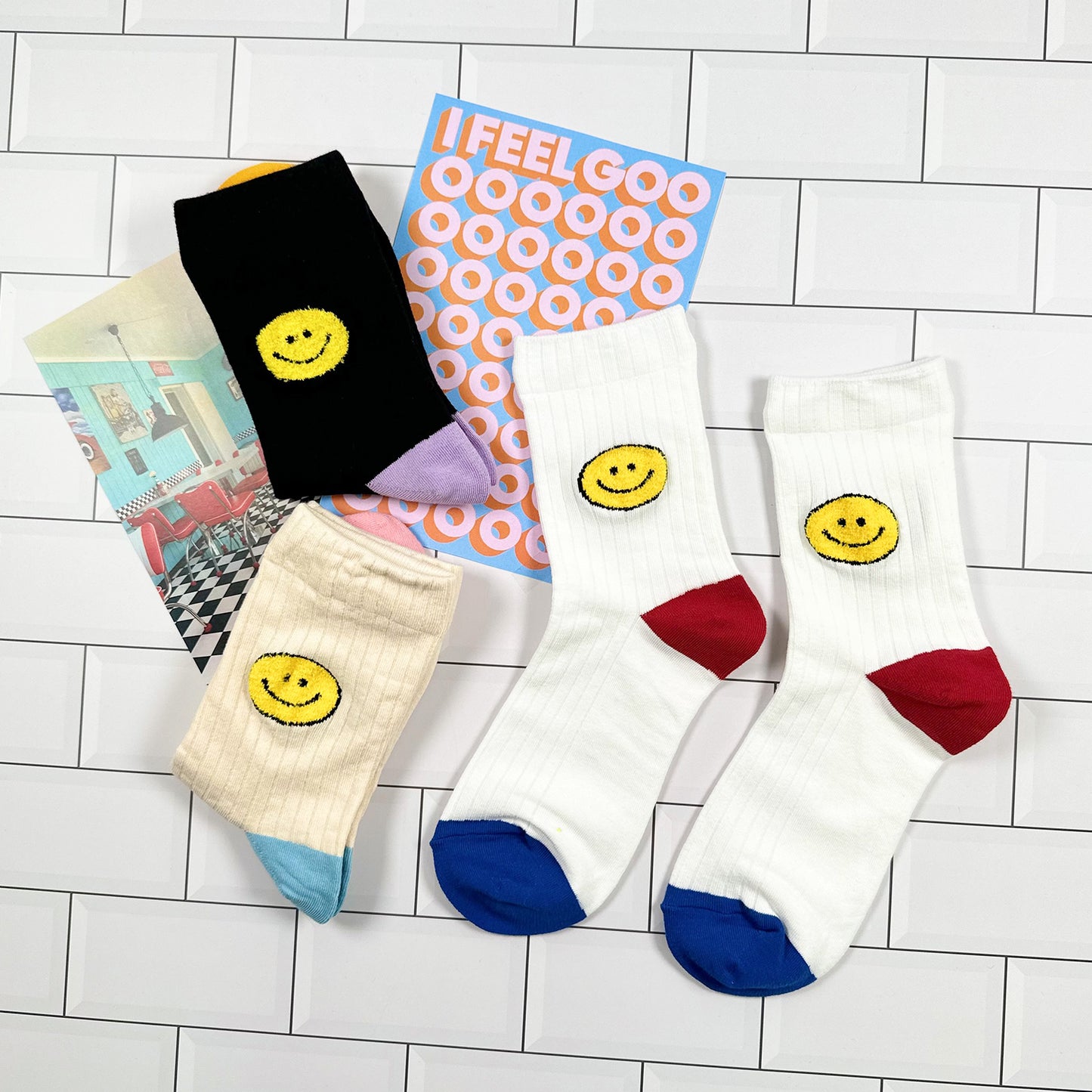 Women's Crew Color Smile Day Socks