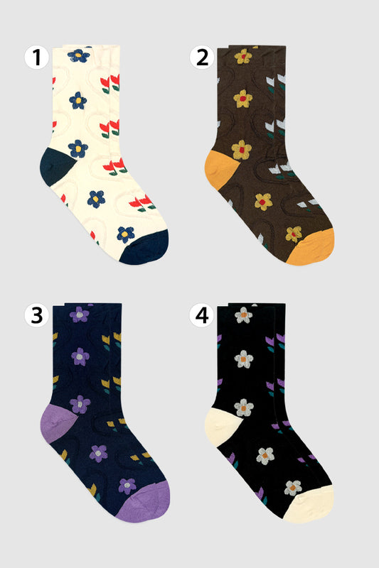 Women's Crew Heart Flower Deco Socks