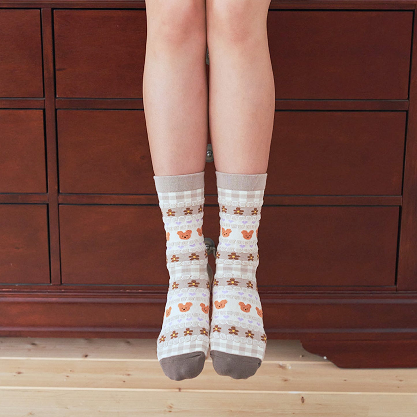 Women's Pastel Bear Crew Socks