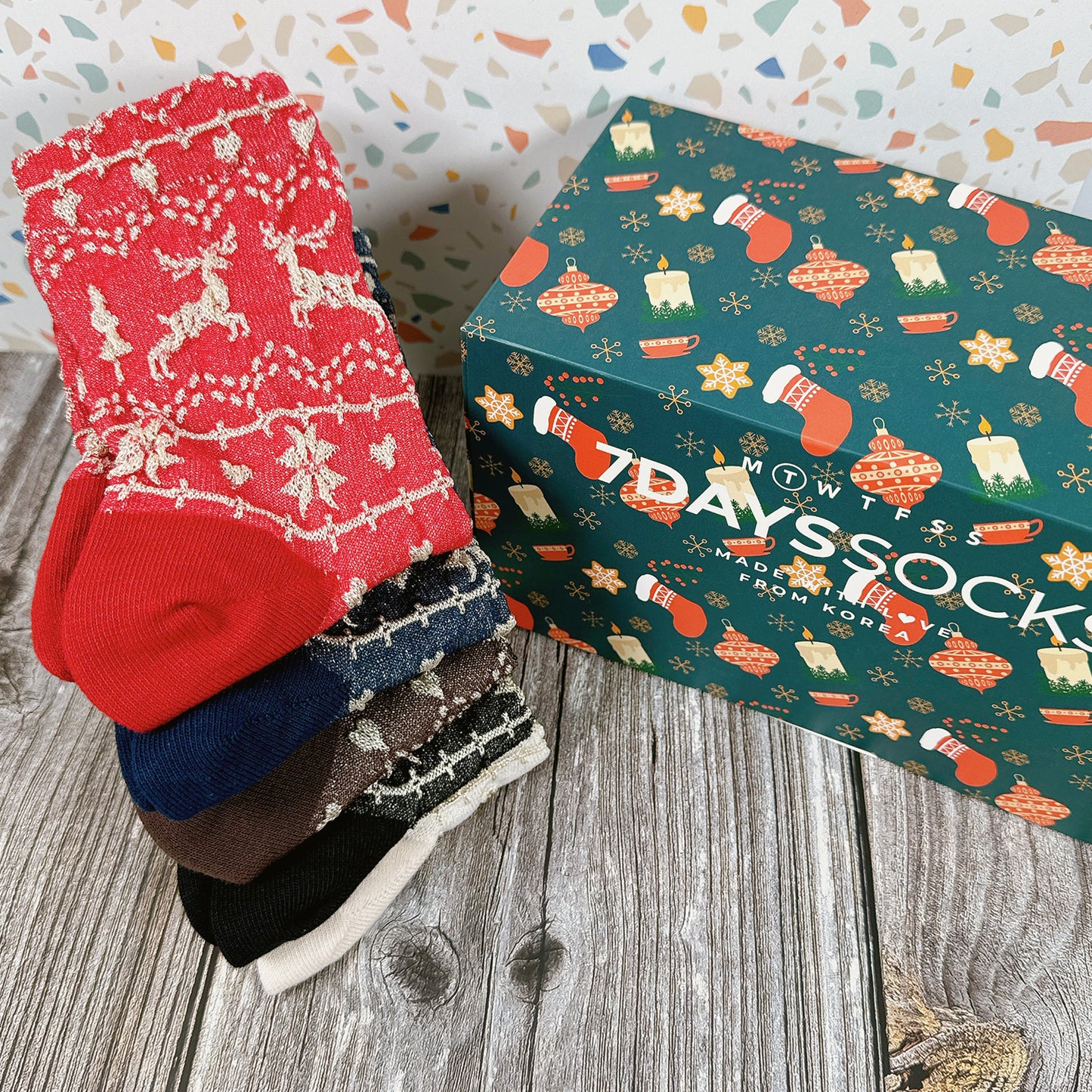 Women's Crew Winter Nordic Textured Snowy Deer Socks