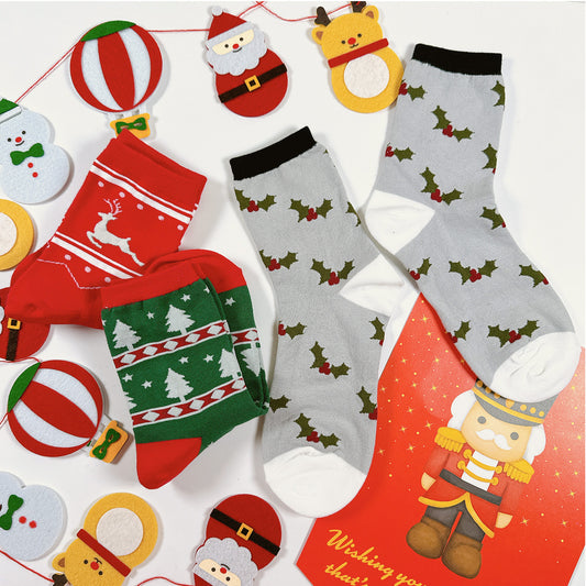 Women's Crew Santa Coming To Town Socks