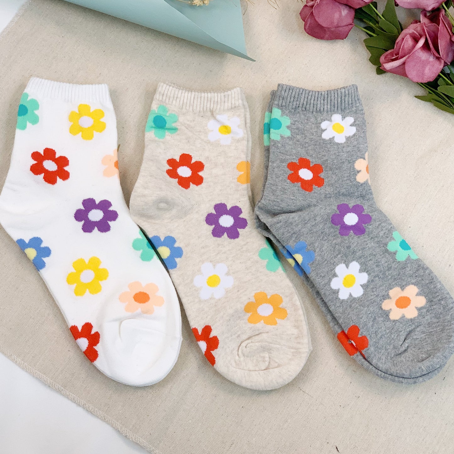 Women's Crew Spring Flowers Socks