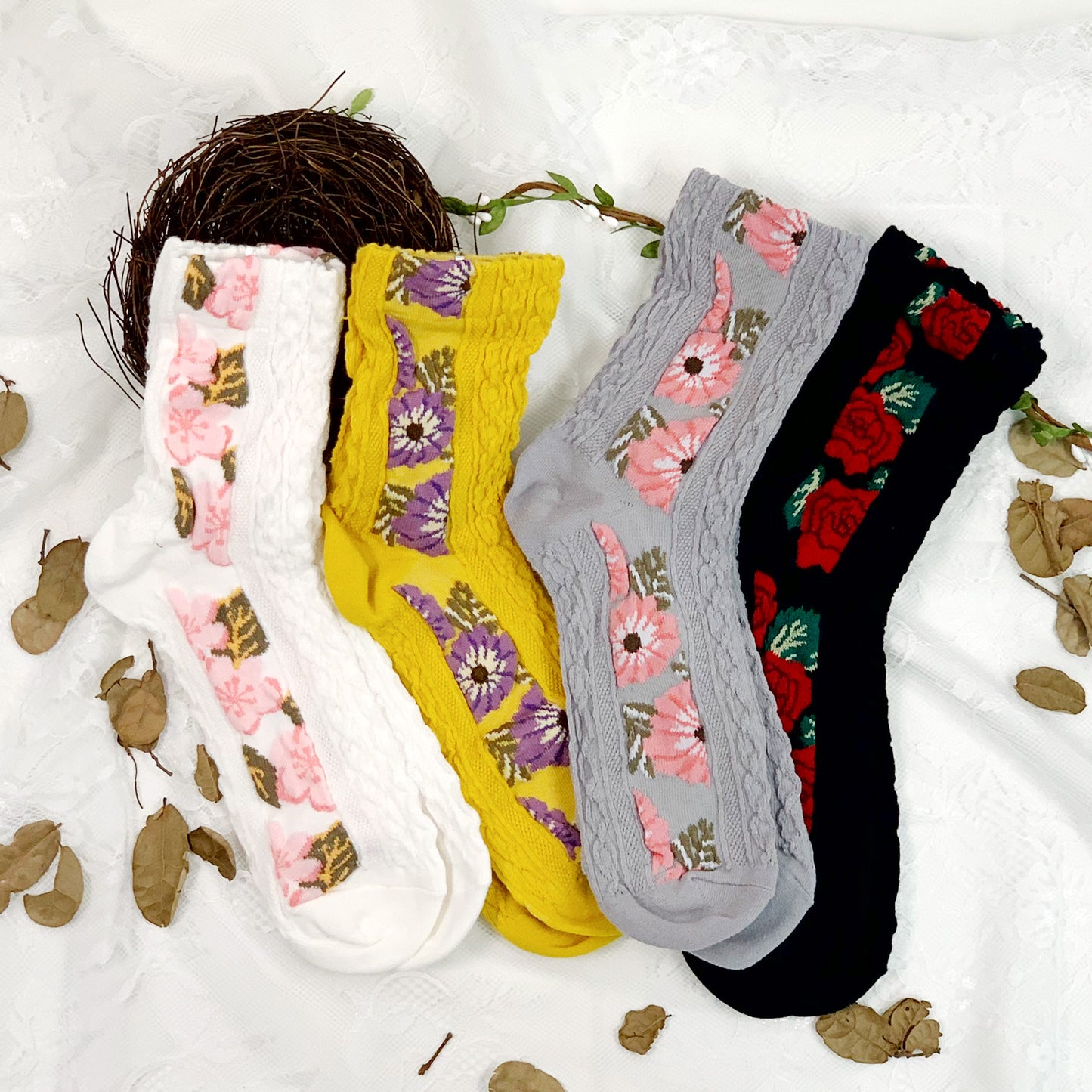 Women's Crew Mesh Flower Decoration Socks
