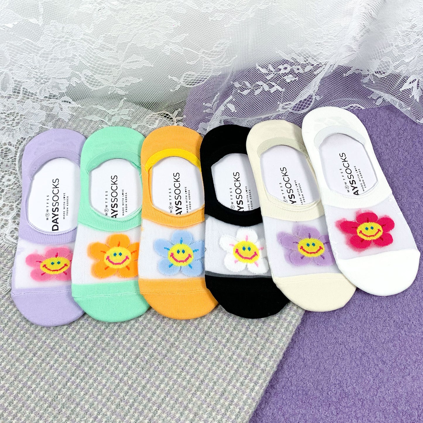 Women's No Show See-Through Smile Flower Socks