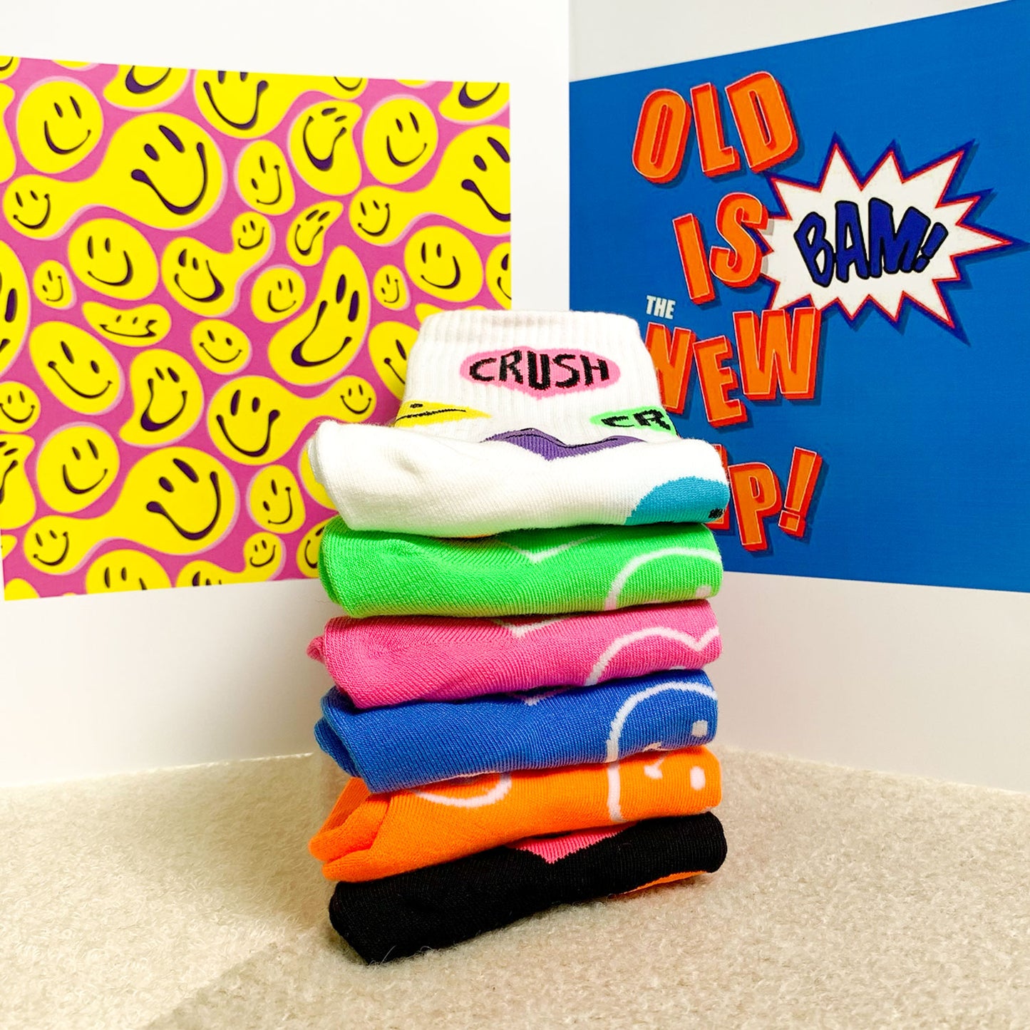 Women's Crew Neon Crush Smile Pattern Socks